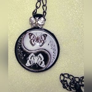 Yin Yang Modified Butterfly Cabochon